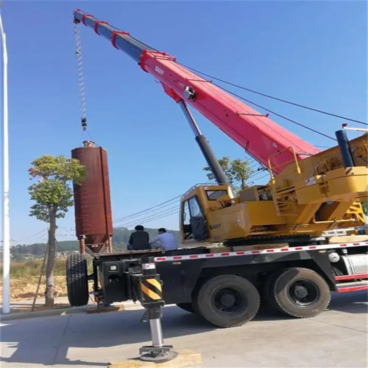 德保80吨吊车出租多少钱